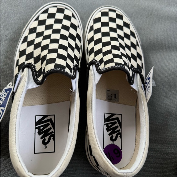 checkered vans - Picture 2 of 2
